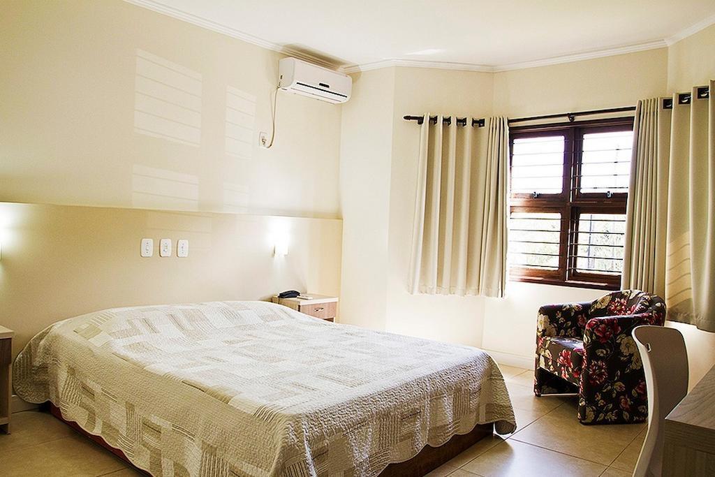 Senior Parque Hotel سانتا روزا الغرفة الصورة
